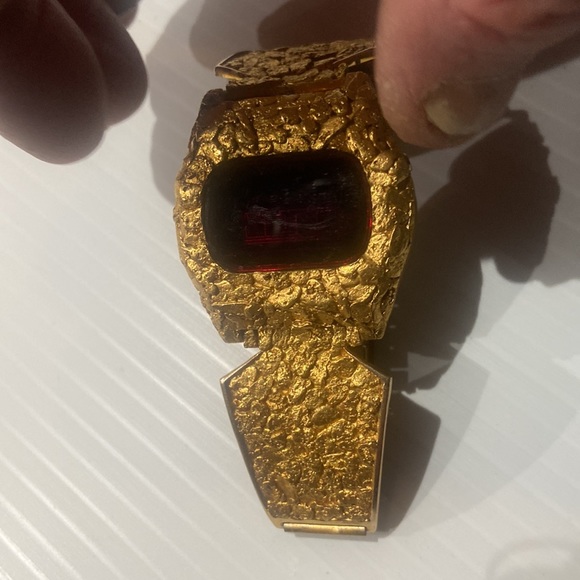 Gold * nugget digital watch ! - Picture 9 of 13